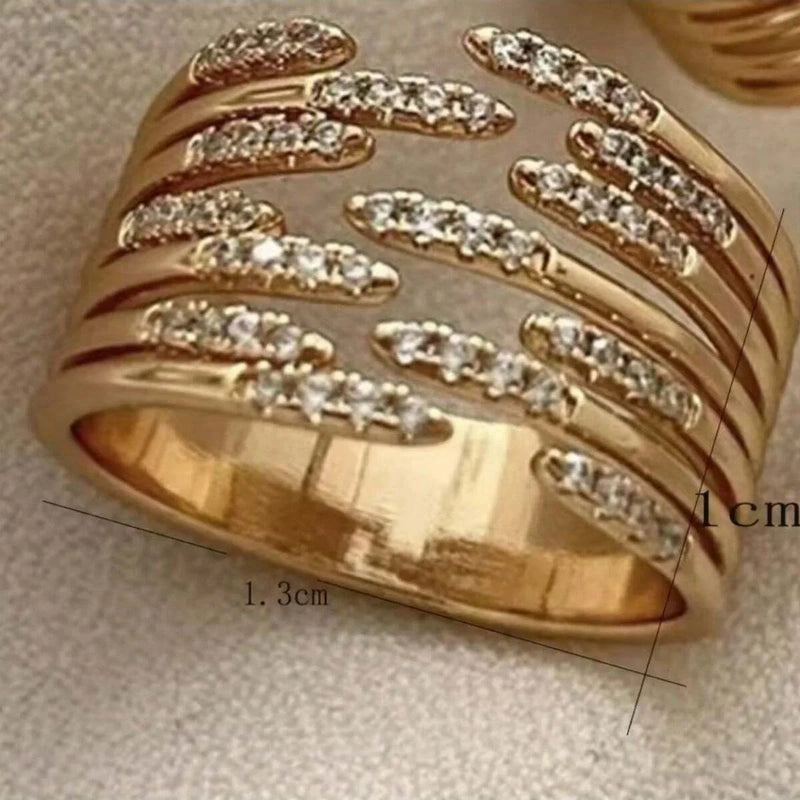 Unique Crossover Ring