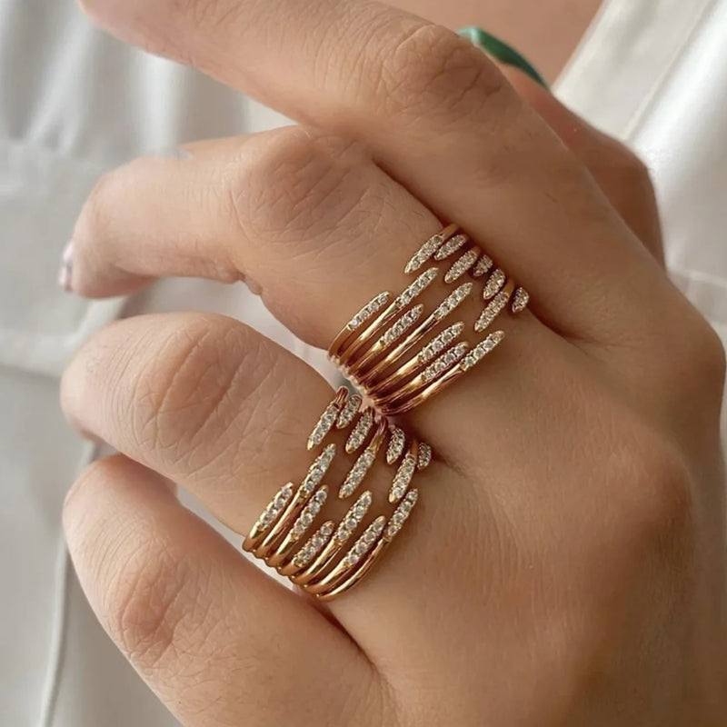 Unique Crossover Ring
